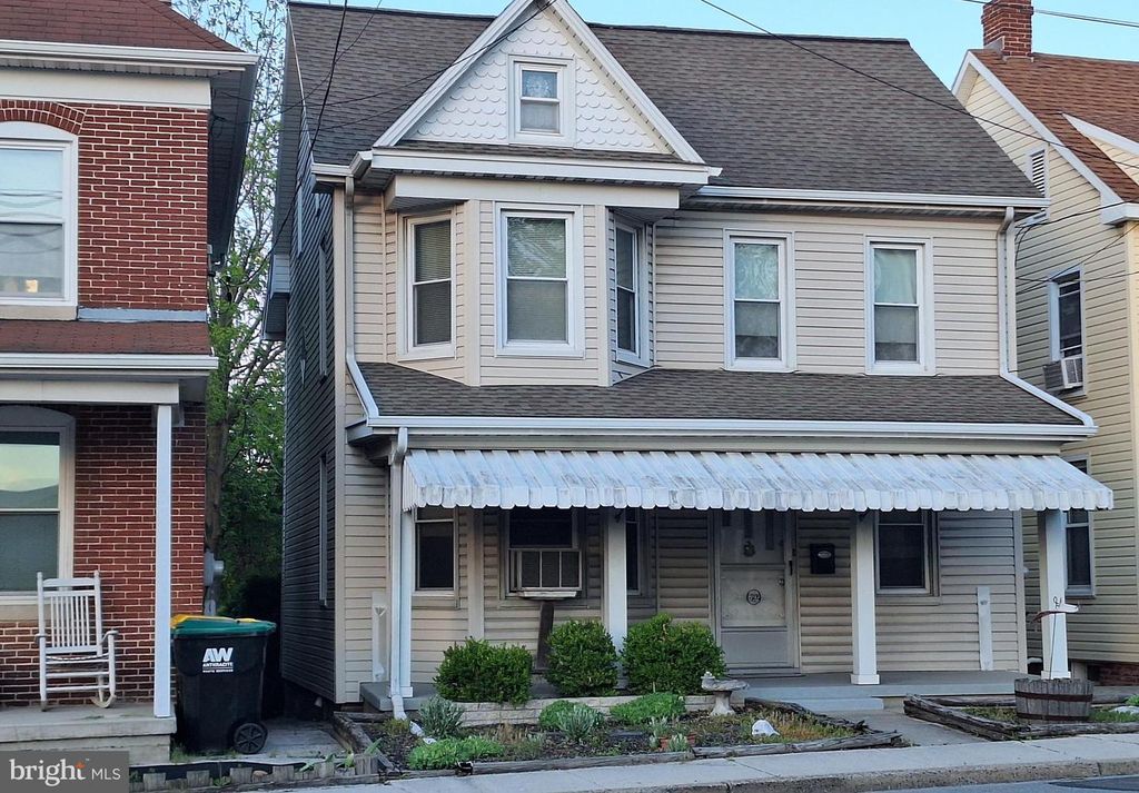 892 BALTIMORE ST, Hanover, PA 17331