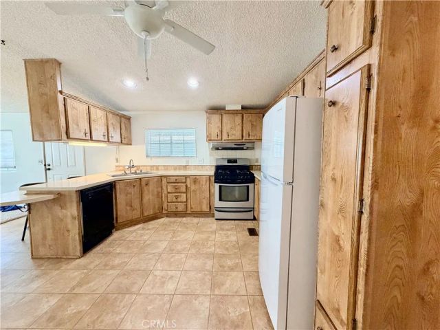 24600 Mountain 92, Hemet, CA 92544