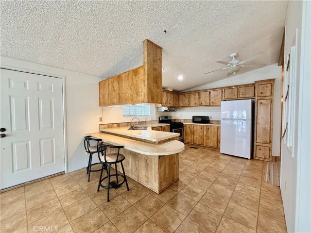 24600 Mountain 92, Hemet, CA 92544