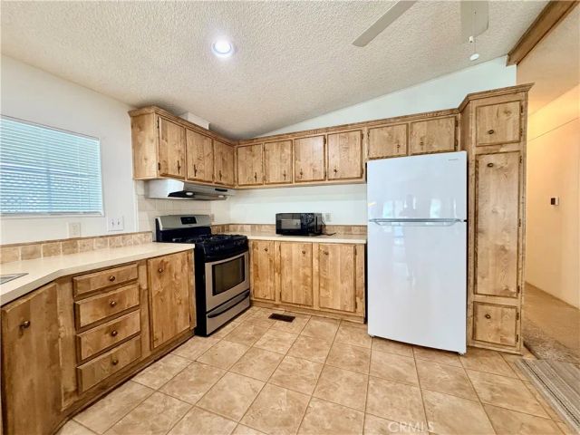 24600 Mountain 92, Hemet, CA 92544