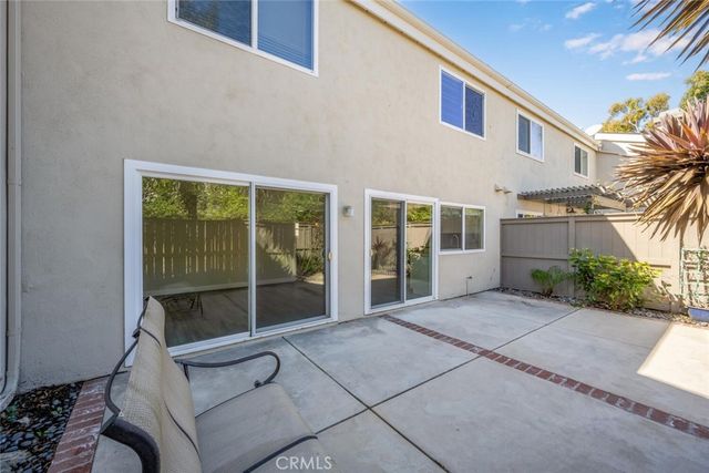 7021 Seal Circle, Huntington Beach, CA 92648