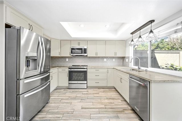 7021 Seal Circle, Huntington Beach, CA 92648