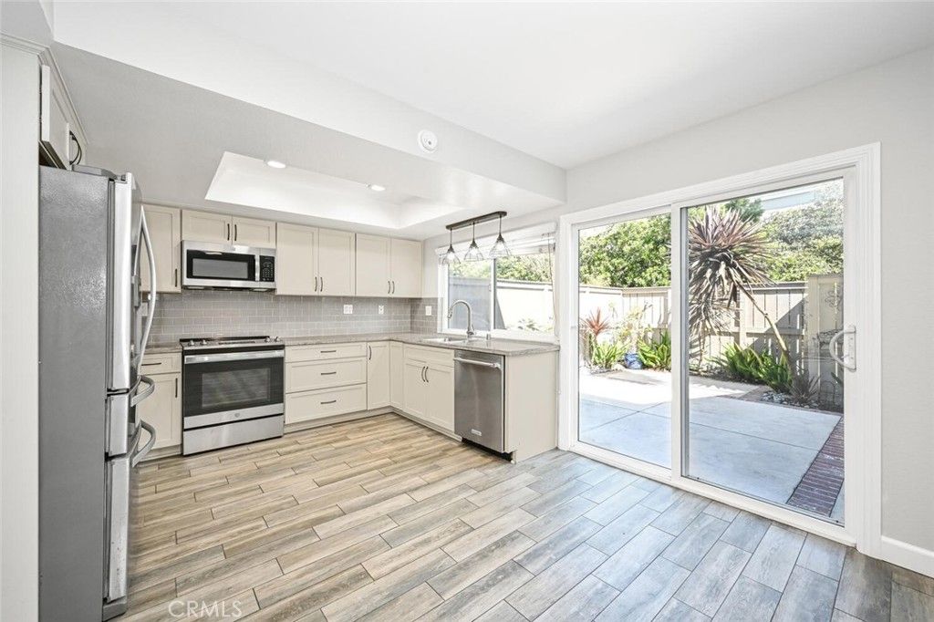 7021 Seal Circle, Huntington Beach, CA 92648