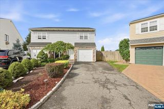 57 Reilly Court, Hackensack, NJ 07601