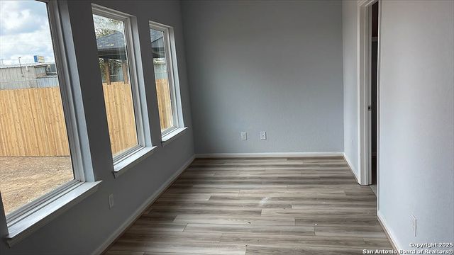 209 DREW CIRCLE, Seguin, TX 78155