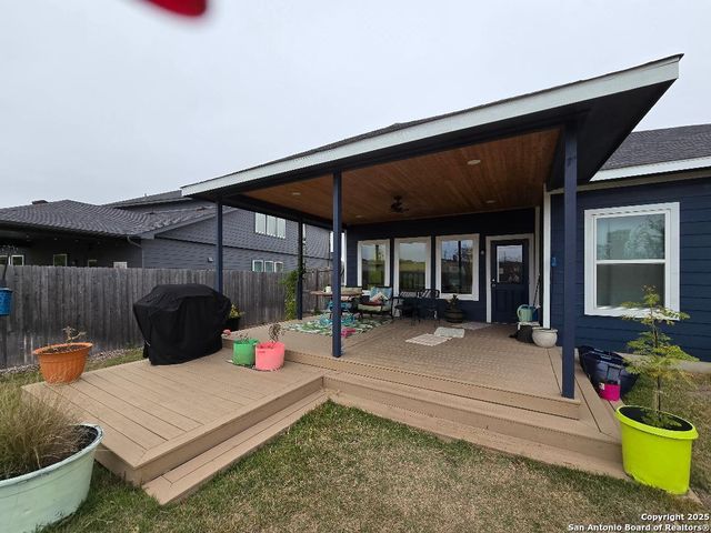 209 DREW CIRCLE, Seguin, TX 78155