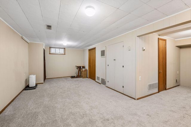 5625 42nd Avenue S, Minneapolis, MN 55417