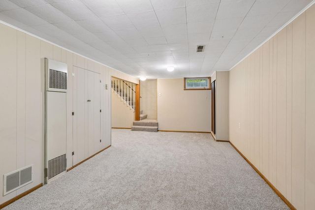 5625 42nd Avenue S, Minneapolis, MN 55417