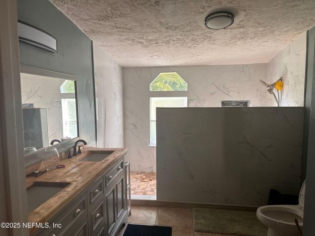 44291 PINEBREEZE Circle, Callahan, FL 32011