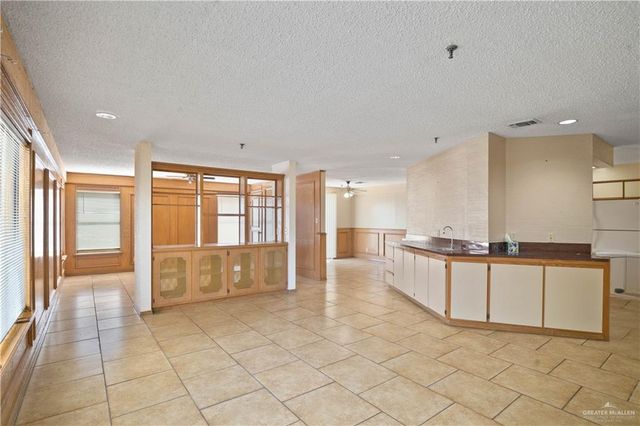 5321 N 10th Street 301, Mcallen, TX 78504