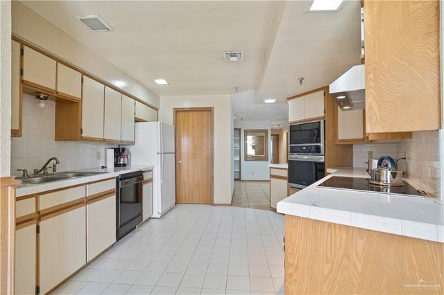 5321 N 10th Street 301, Mcallen, TX 78504