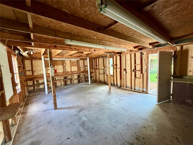 2030 Sycamore Street, Paris, TX 75460