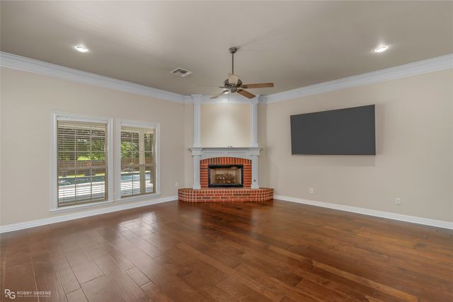 2469 Brookside Drive, Bossier City, LA 71111