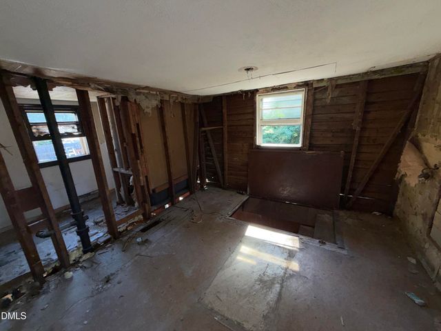 1106 N Guthrie Avenue, Durham, NC 27703