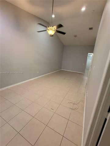1174 NE 32nd Ave 0, Homestead, FL 33033