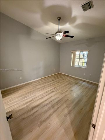 1174 NE 32nd Ave 0, Homestead, FL 33033