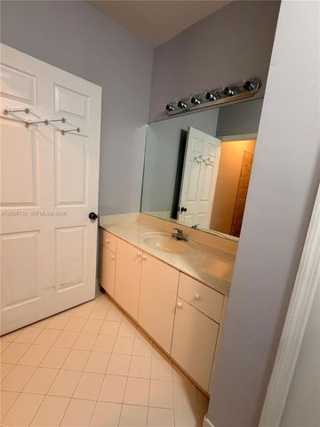 1174 NE 32nd Ave 0, Homestead, FL 33033