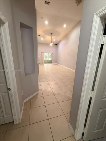 1174 NE 32nd Ave 0, Homestead, FL 33033