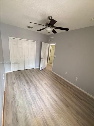 1174 NE 32nd Ave 0, Homestead, FL 33033