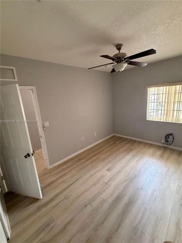 1174 NE 32nd Ave 0, Homestead, FL 33033