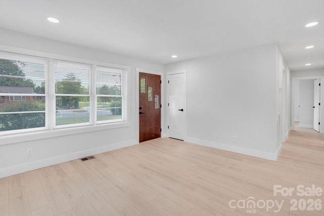 1351 Orvis Street, Charlotte, NC 28216