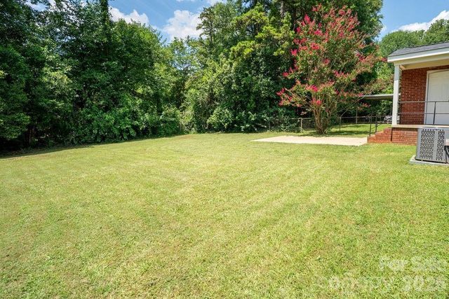 1351 Orvis Street, Charlotte, NC 28216