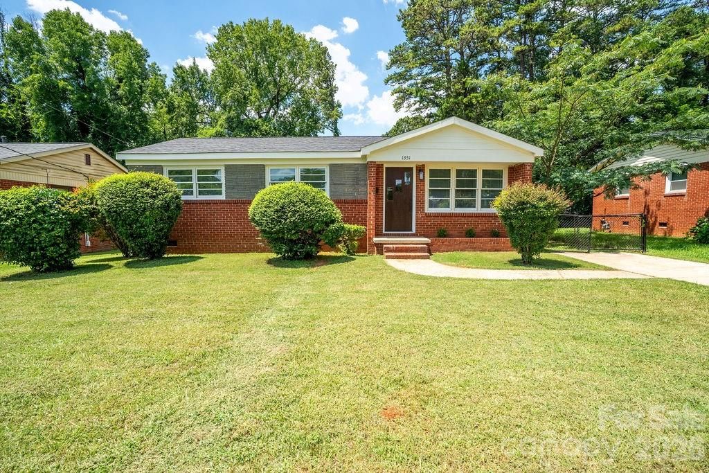1351 Orvis Street, Charlotte, NC 28216