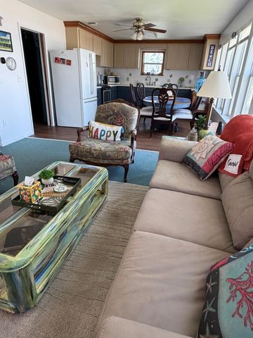 268 S Ocean Drive, Port Lavaca, TX 77979