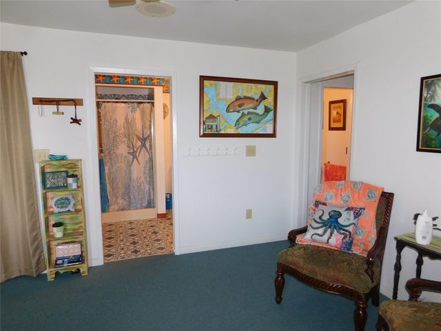 268 S Ocean Drive, Port Lavaca, TX 77979
