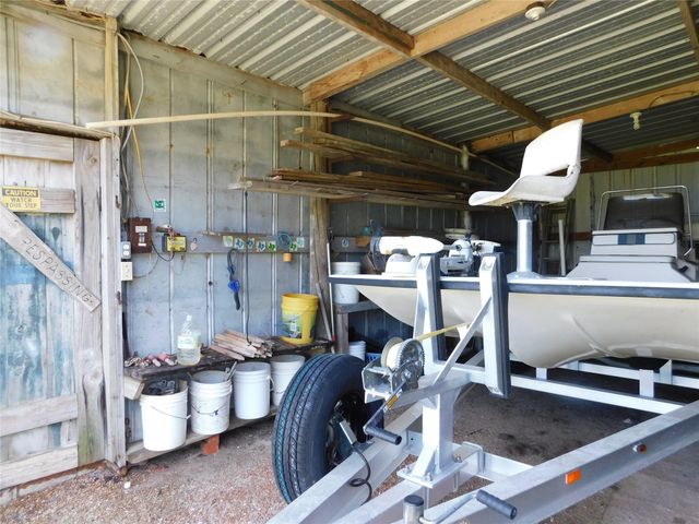 268 S Ocean Drive, Port Lavaca, TX 77979