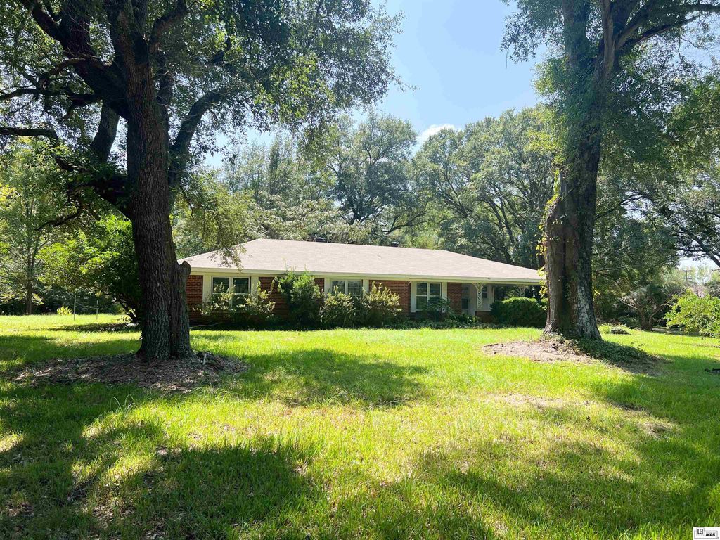 1014 E HIGHWAY 80, Calhoun, LA 71225