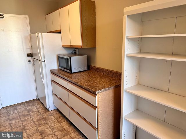 6641 WAKEFIELD DR #616, Alexandria, VA 22307