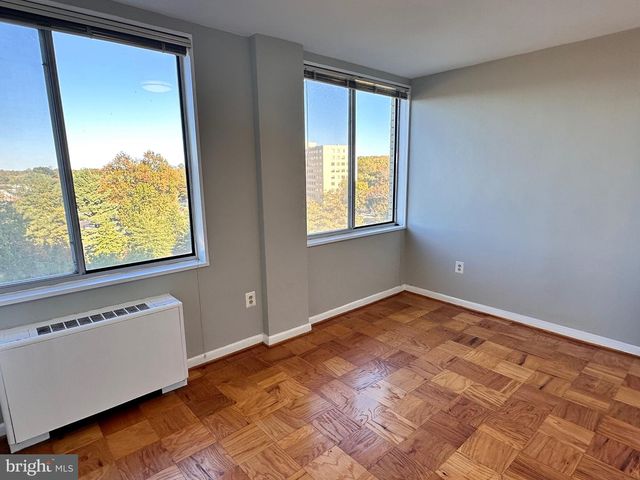 6641 WAKEFIELD DR #616, Alexandria, VA 22307