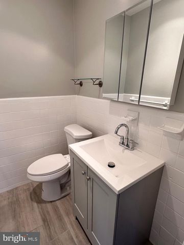 6641 WAKEFIELD DR #616, Alexandria, VA 22307