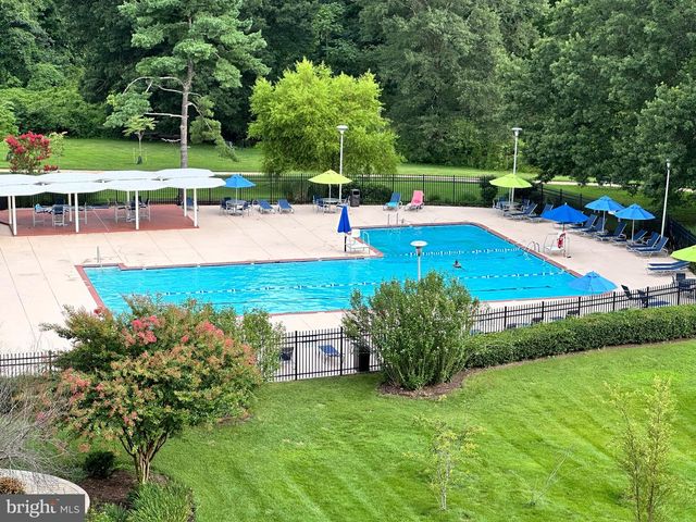 6641 WAKEFIELD DR #616, Alexandria, VA 22307