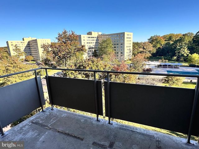 6641 WAKEFIELD DR #616, Alexandria, VA 22307
