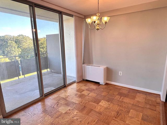 6641 WAKEFIELD DR #616, Alexandria, VA 22307
