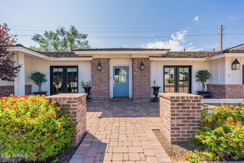 6433 E Calle Camelia --, Scottsdale, AZ 85251