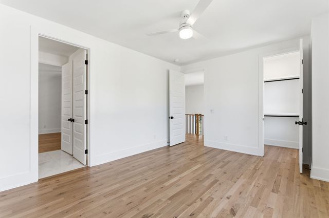 1525 Graybar Ln, Nashville, TN 37215