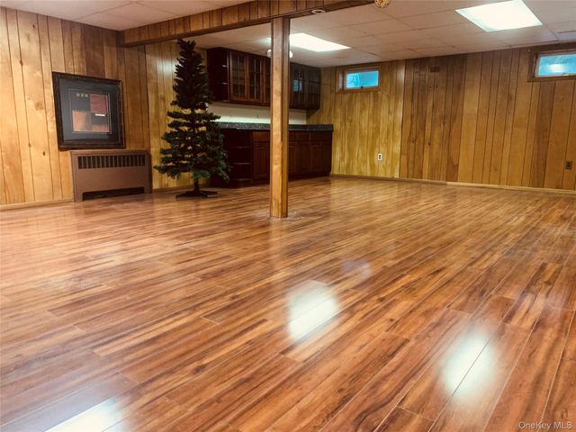 29 Martin Place, Syosset, NY 11791