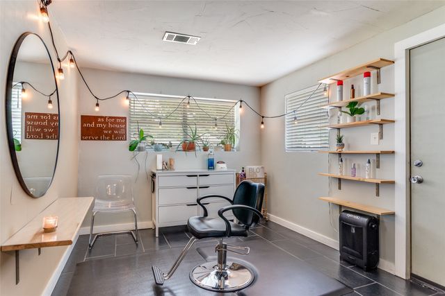 240 Smith Street, Burleson, TX 76028