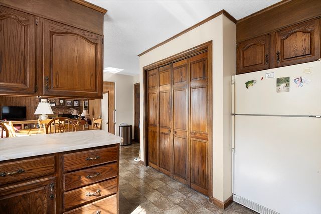 26 Kimberly Dr, South Hadley, MA 01075
