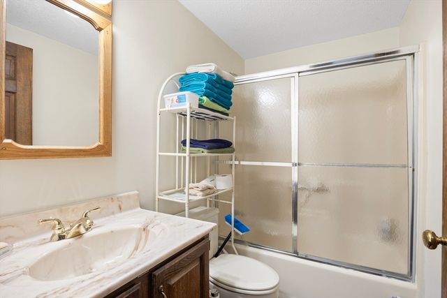 26 Kimberly Dr, South Hadley, MA 01075