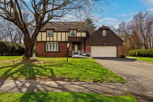 26 Kimberly Dr, South Hadley, MA 01075