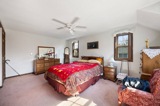 26 Kimberly Dr, South Hadley, MA 01075