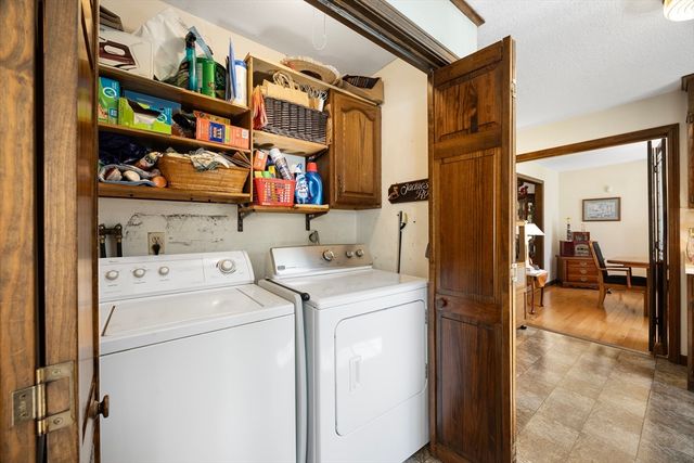 26 Kimberly Dr, South Hadley, MA 01075