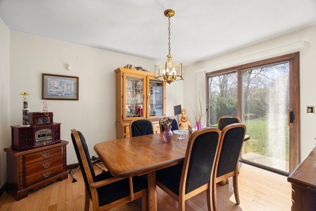26 Kimberly Dr, South Hadley, MA 01075