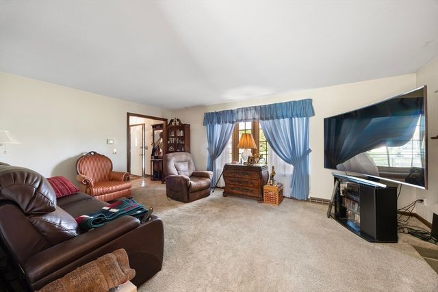 26 Kimberly Dr, South Hadley, MA 01075