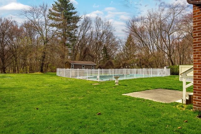 26 Kimberly Dr, South Hadley, MA 01075