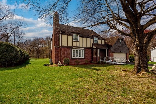 26 Kimberly Dr, South Hadley, MA 01075